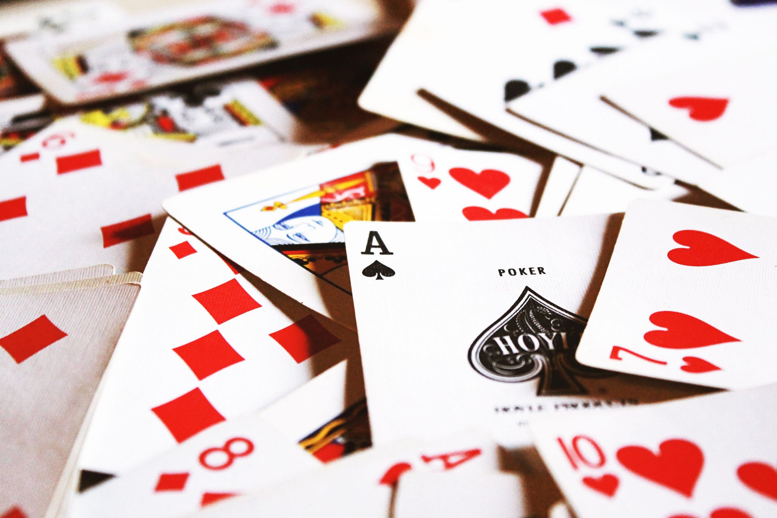 online poker deals
